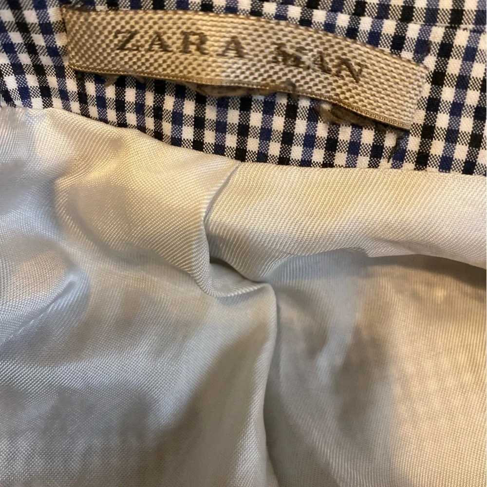 Zara tailored Fit Men’s Checkered Bleu&White Blazer Size 42 with elbow Patches